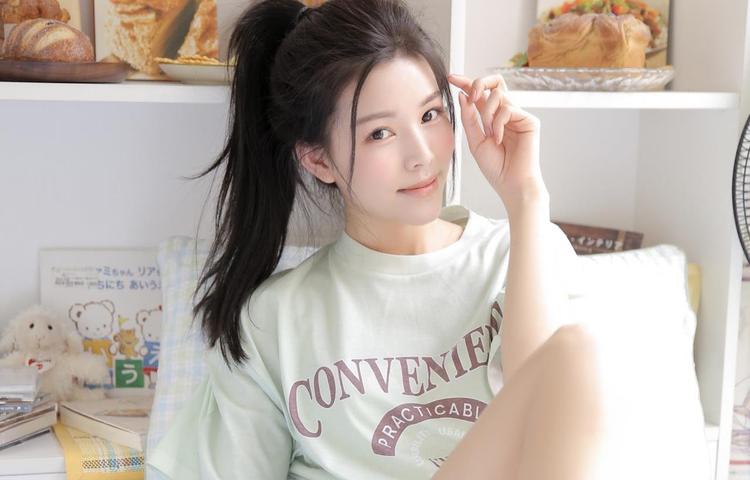 图书馆里的浪漫邂逅